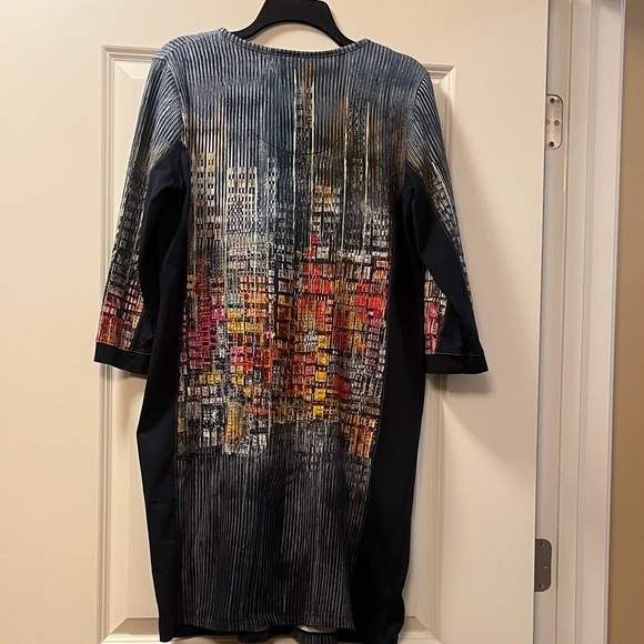 Elegant Multicolor V-Neck Dress - Picture 2 of 6